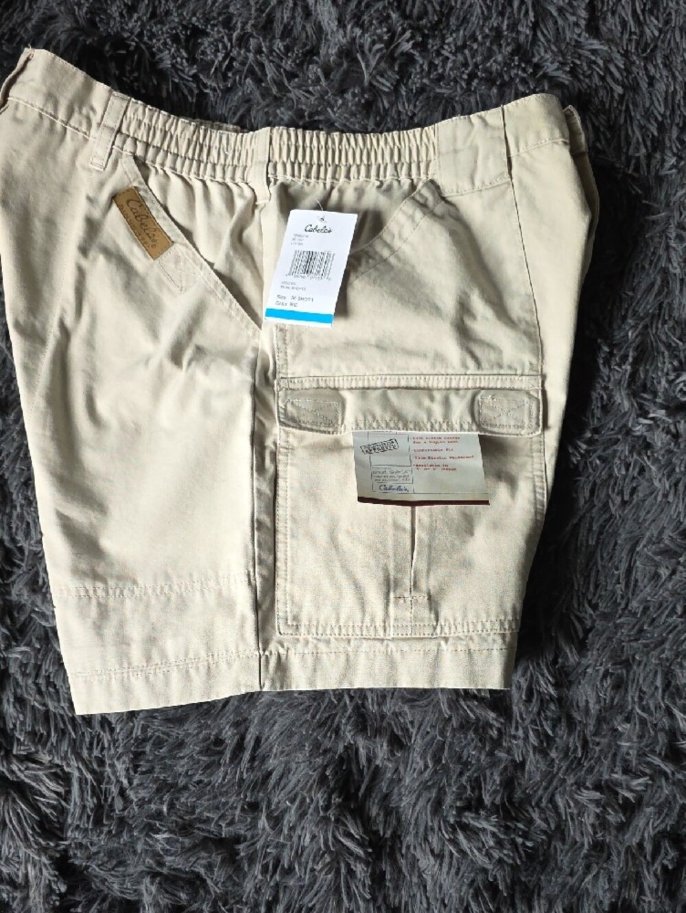 Cabela's Men's Cargo Shorts in Light Khaki - Picture 5 of 8
